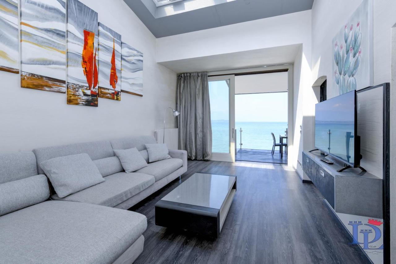 Desenzanoloft Official Partner Marriott Homes & Villas - Villa Meraviglia Ντεζεντσάνο ντελ Γκάρντα Εξωτερικό φωτογραφία